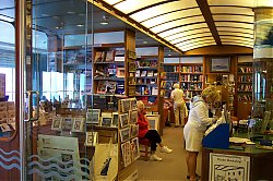 Bookshop_28129.JPG