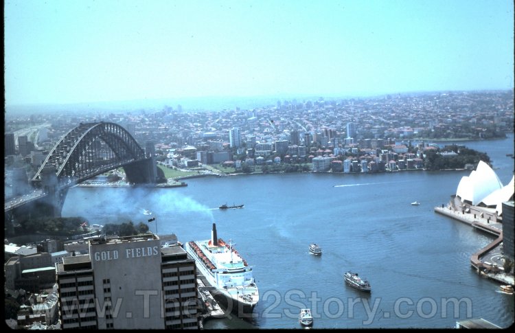 QE2 IN SYDNEY - WORLD CRUISE 1980/81
Keywords: 1980;Sydney