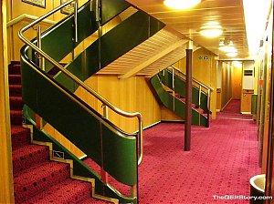 Manoel_Stairway_E.jpg